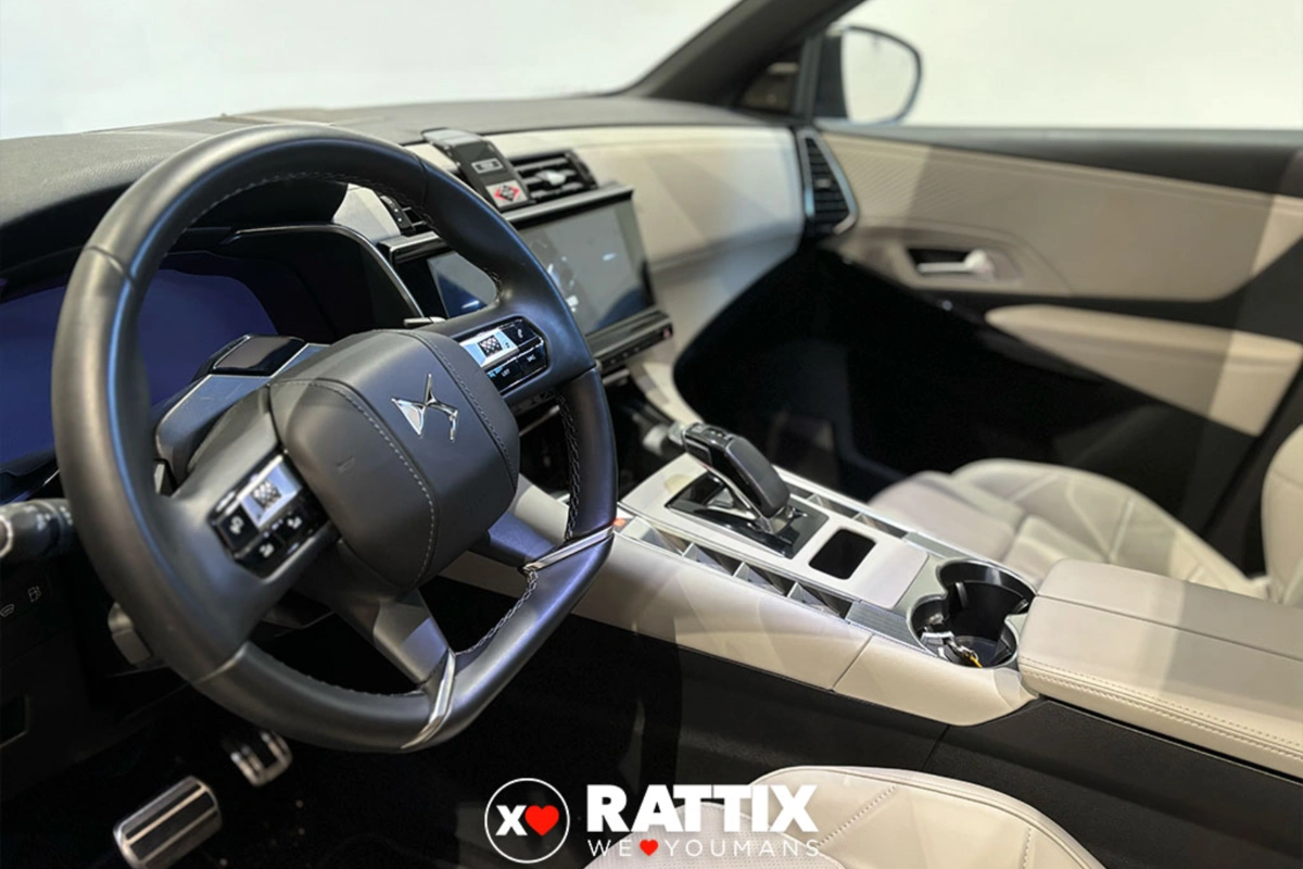 DS7  1.6 e-tense phev La Premiere 4x4 360cv auto DS7 1.6 e-tense phev La Premiere 4x4 360cv auto